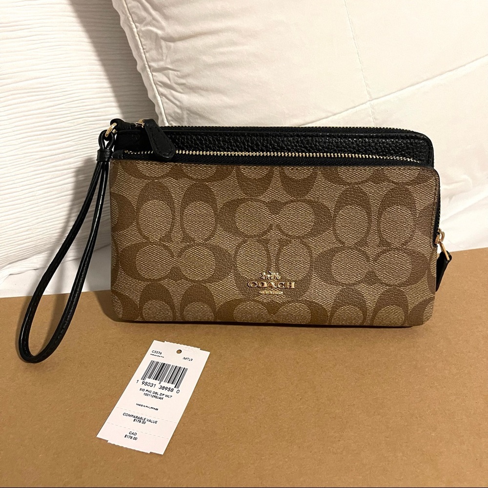 Coach Wristlet/ wallet
